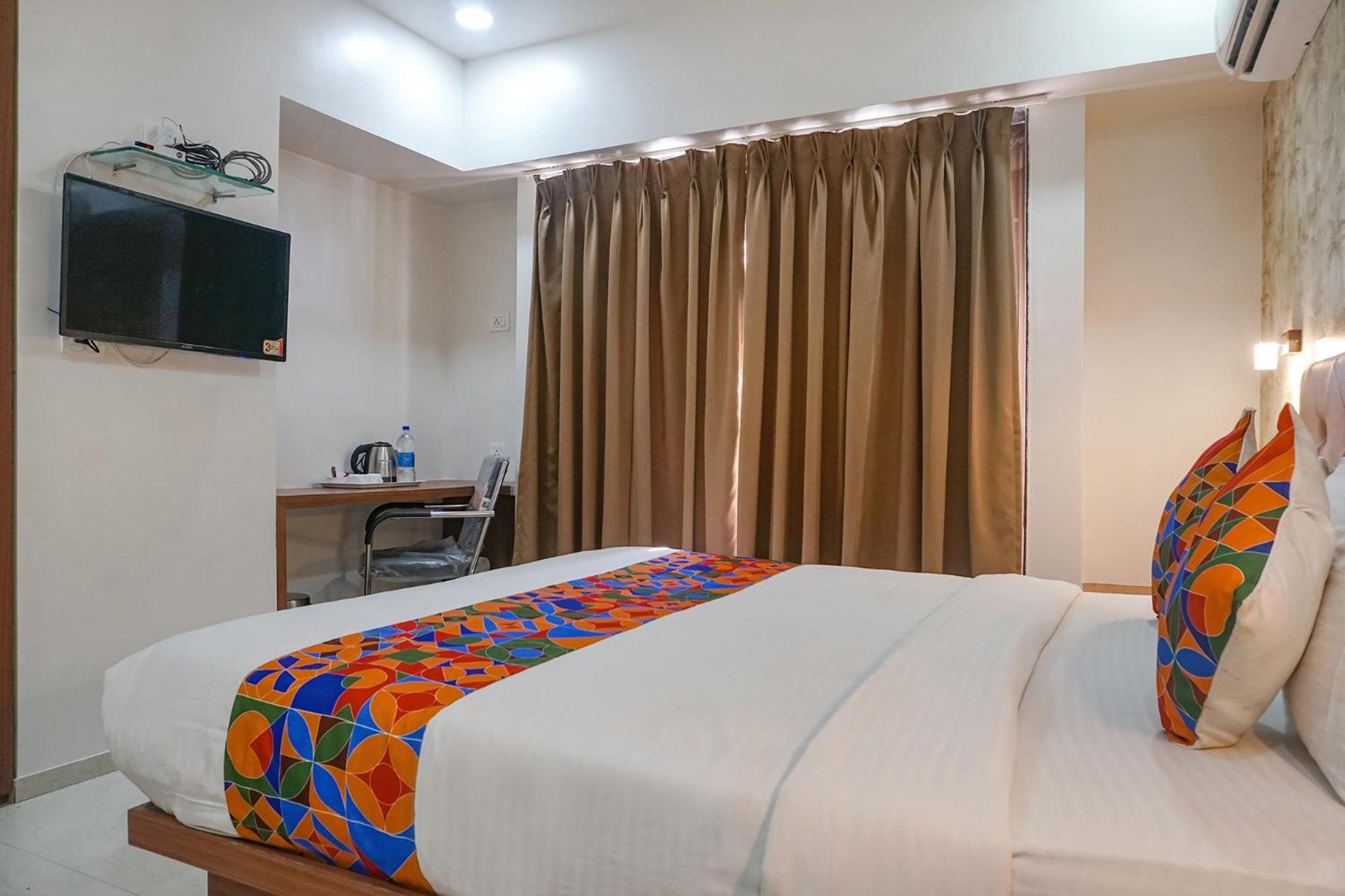 Fabhotel Emersion Residency - High Street Near Laxman Nagar, Baner Púna Kültér fotó