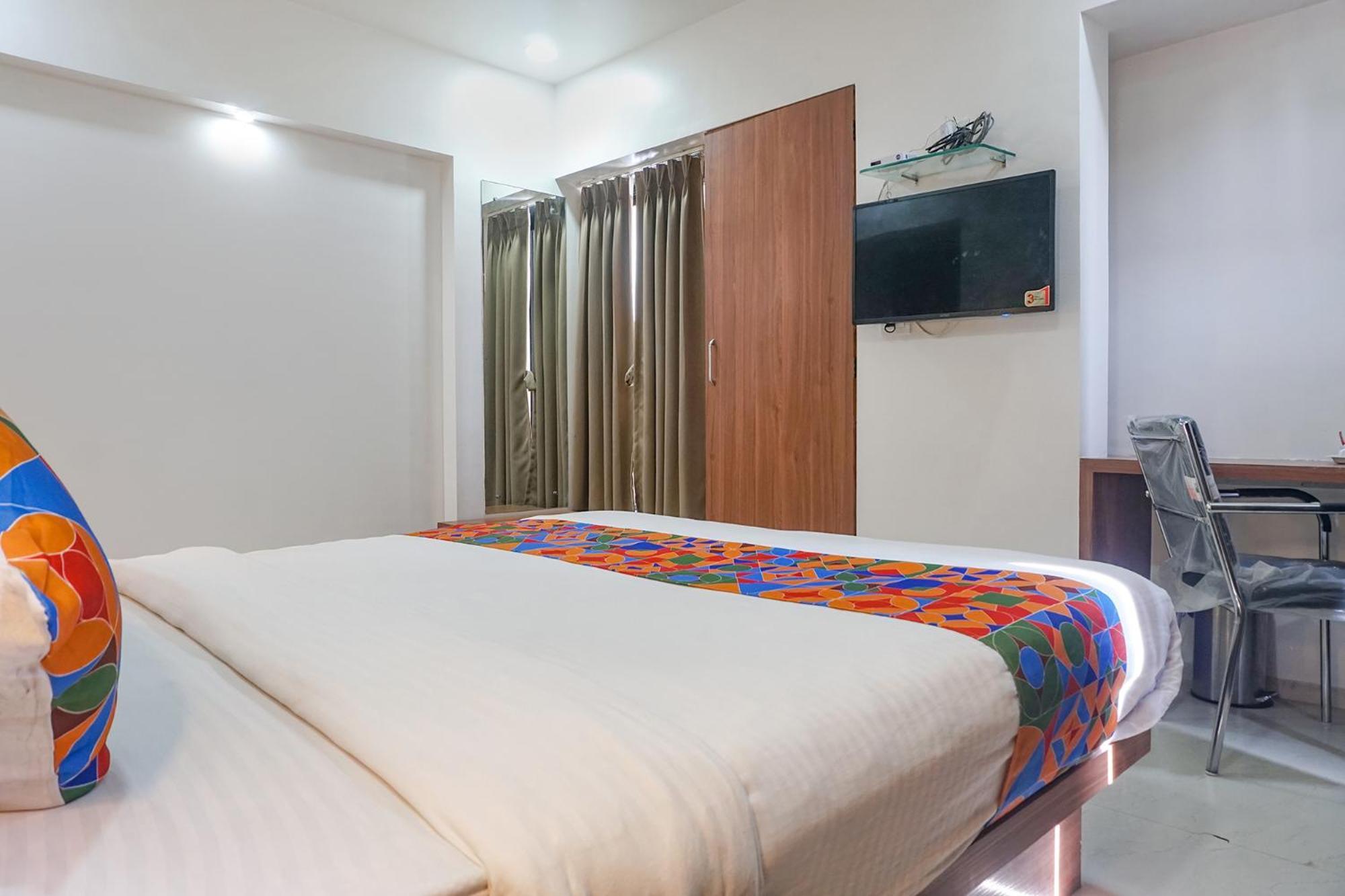 Fabhotel Emersion Residency - High Street Near Laxman Nagar, Baner Púna Kültér fotó