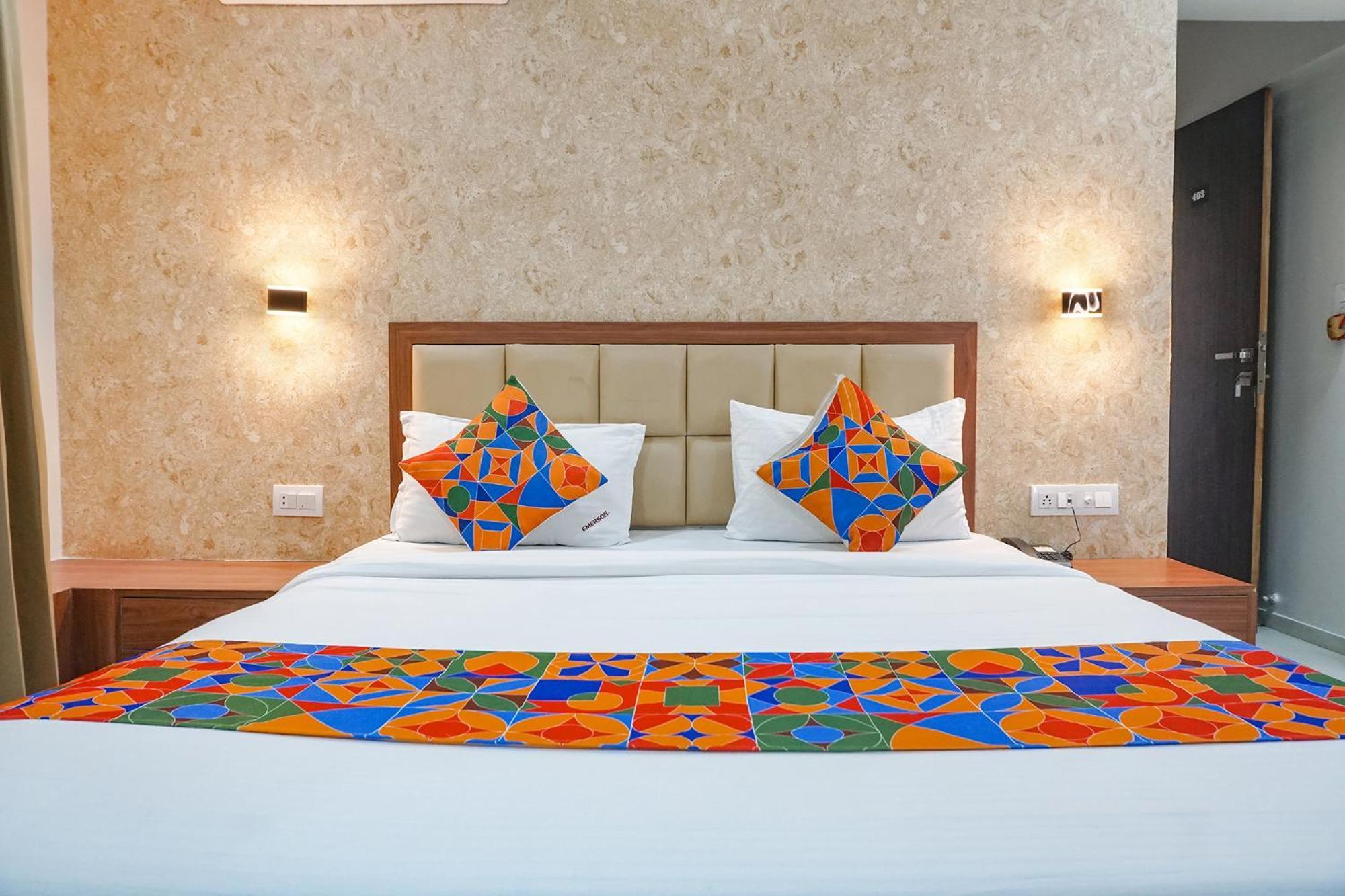 Fabhotel Emersion Residency - High Street Near Laxman Nagar, Baner Púna Kültér fotó