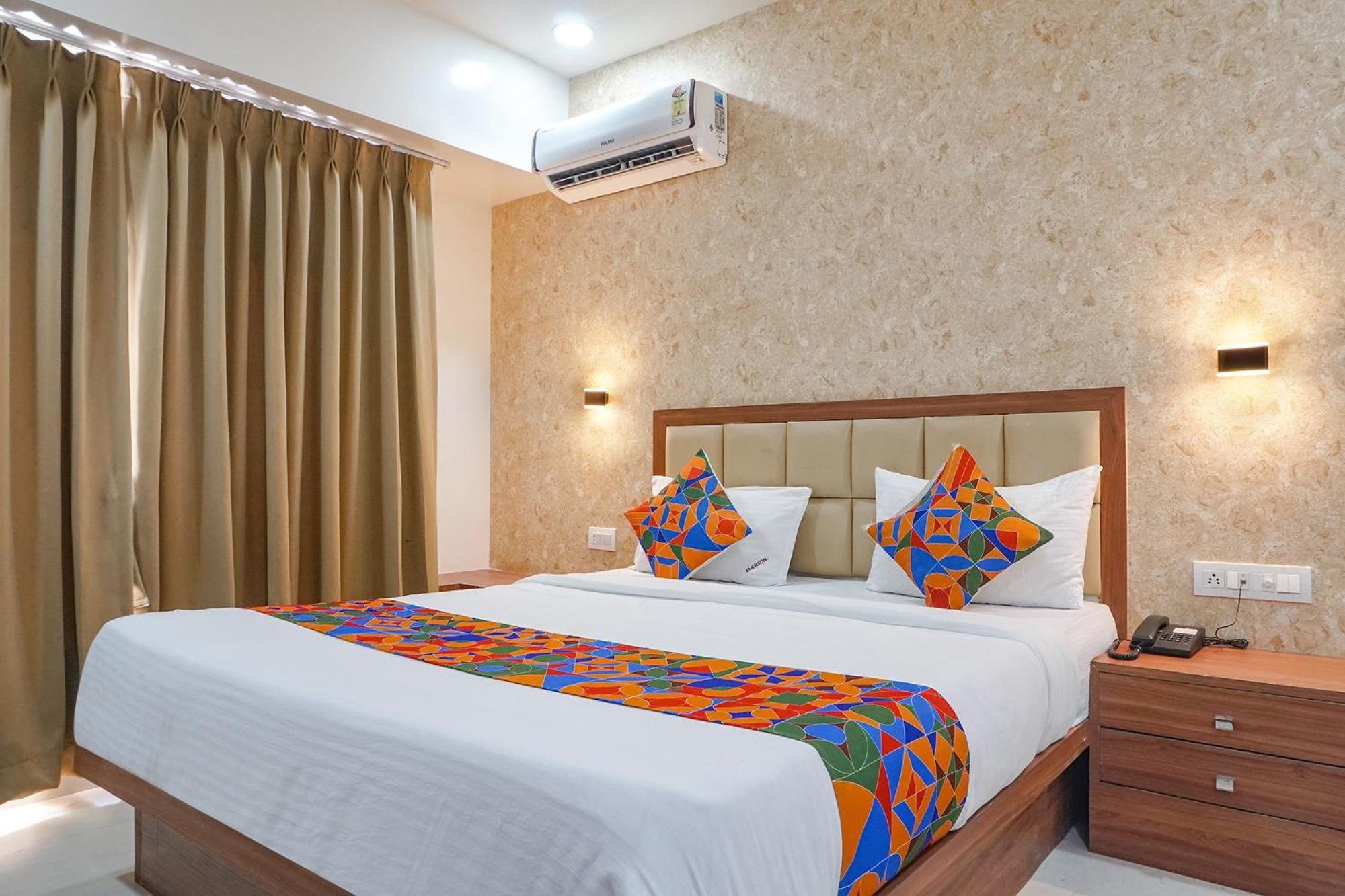 Fabhotel Emersion Residency - High Street Near Laxman Nagar, Baner Púna Kültér fotó