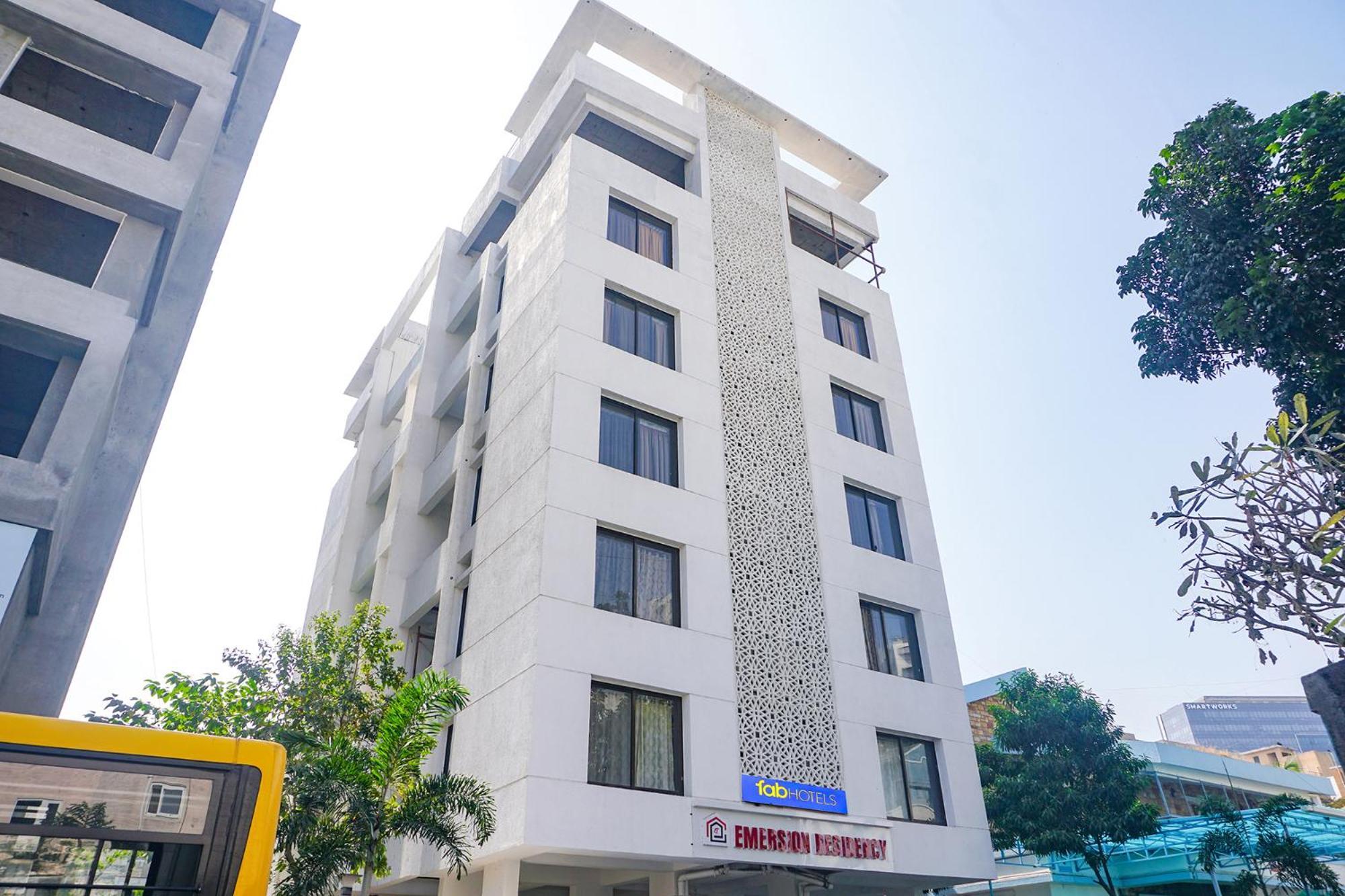 Fabhotel Emersion Residency - High Street Near Laxman Nagar, Baner Púna Kültér fotó
