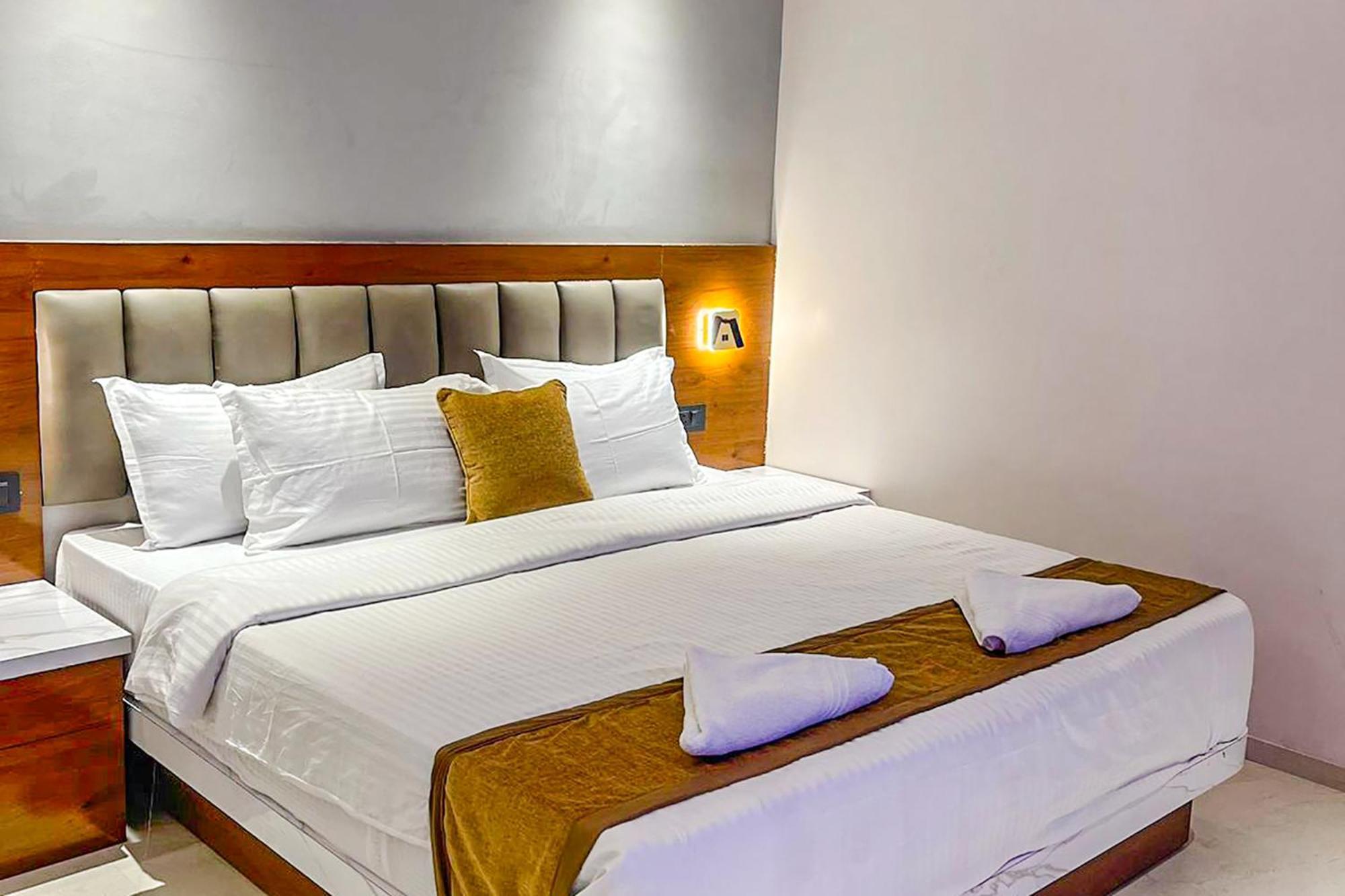 Fabhotel Emersion Residency - High Street Near Laxman Nagar, Baner Púna Kültér fotó