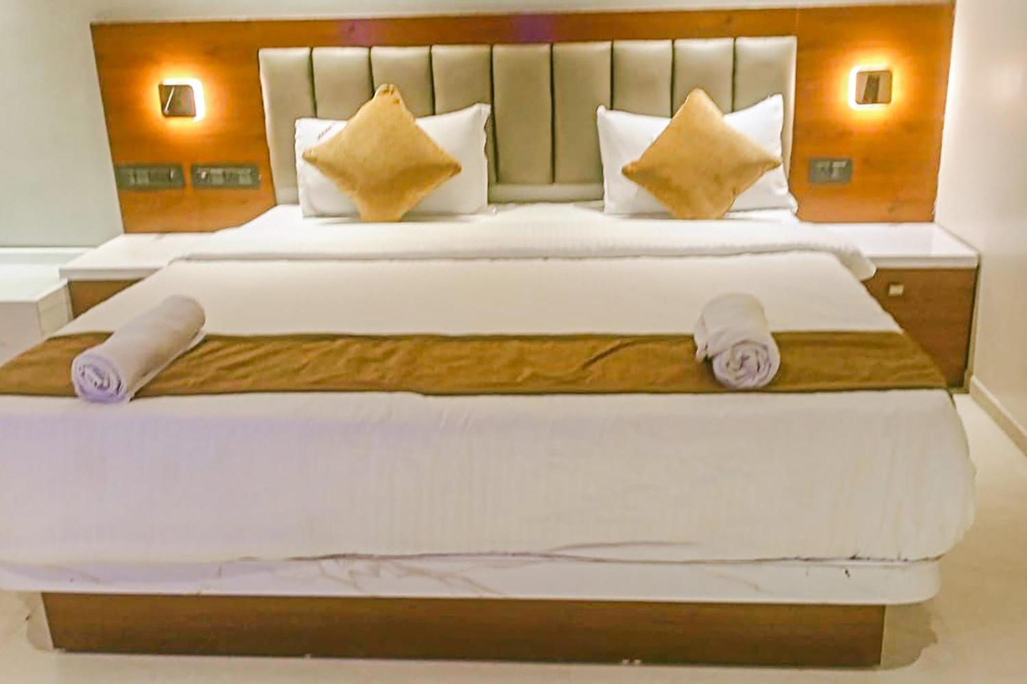 Fabhotel Emersion Residency - High Street Near Laxman Nagar, Baner Púna Kültér fotó